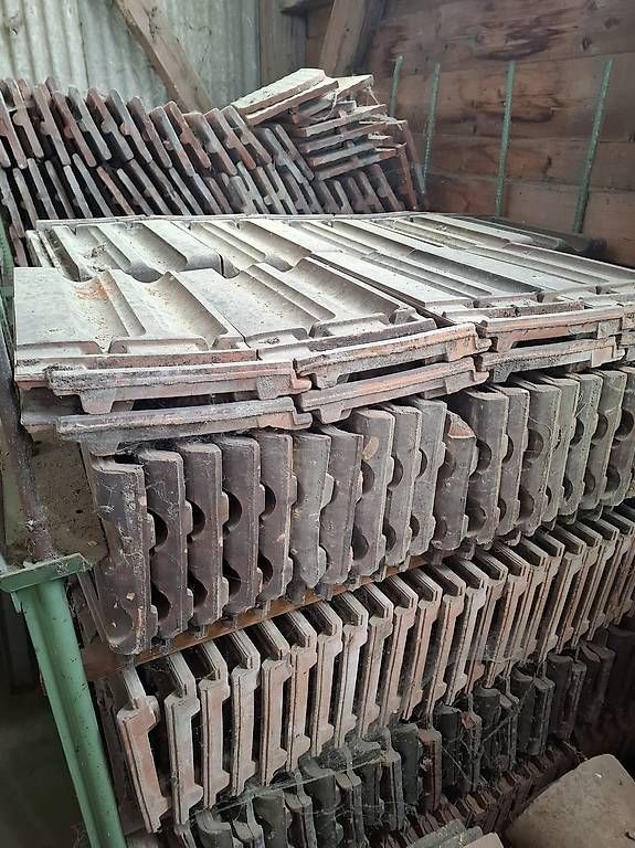 Unterstände: Tuiles  – Gebraucht aus Corcelles-près-Payerne von Guillaume9776 2
