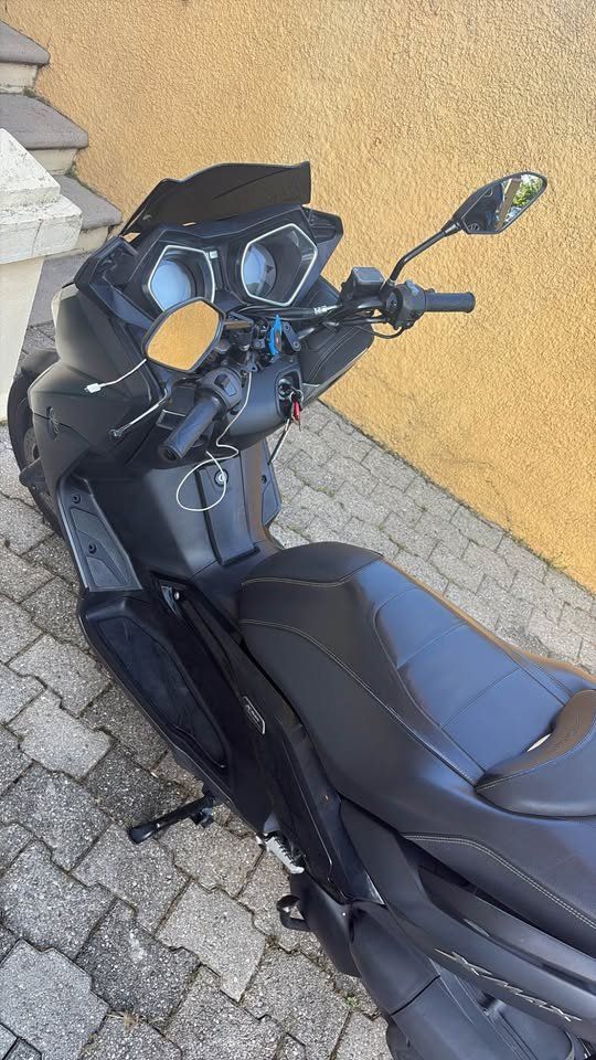 Yamaha Scooter: Yamaha X MAX YP250RA - DEFECTUEUX – Difettoso da Fribourg venduto da jimiJ13 1