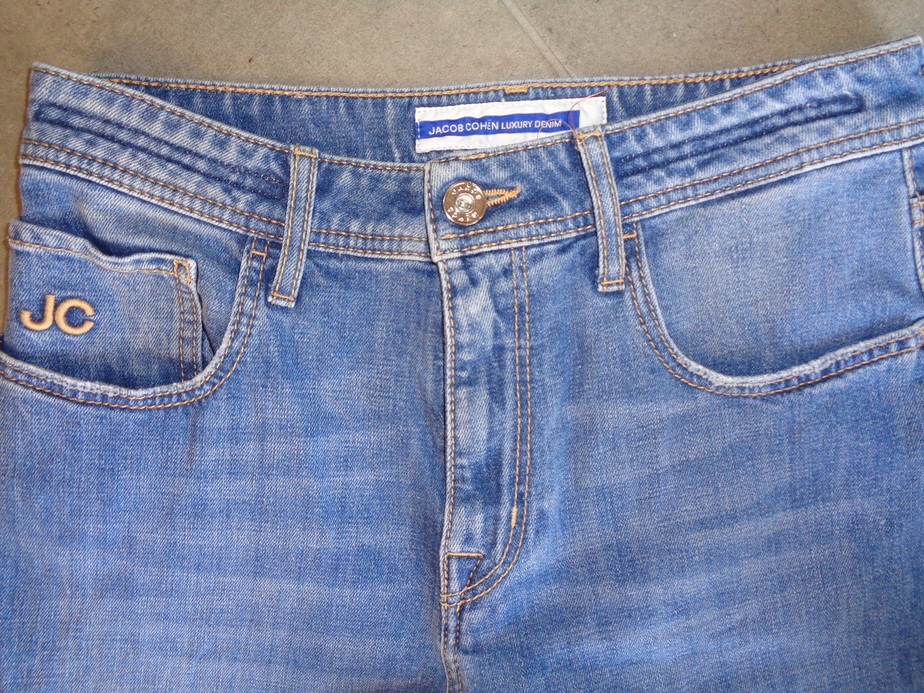 Jacob Cohën Jeans: JACOB COHEN Jeans -  Gr. 29 – Neuf (Voir description) à Arbon par COCOplus 1