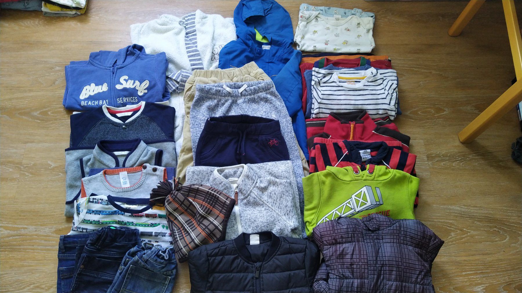Ensembles coordonnés: Kleiderpaket gr. 92 – D'occasion à Kappel SO par teiger83