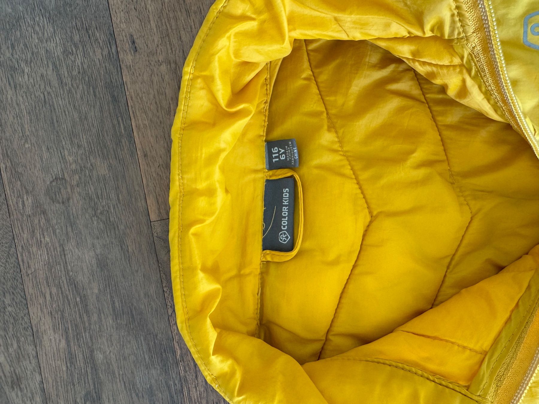 Altro abbigliamento per bambino: Weste Gr. 116 – Usato da Eschlikon TG venduto da FilipSlomka 1