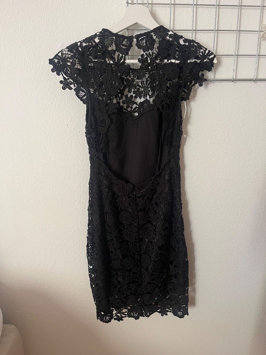 Kleider: Schwarzes kurzes Kleid – Gebraucht aus Thun von saeru28 1