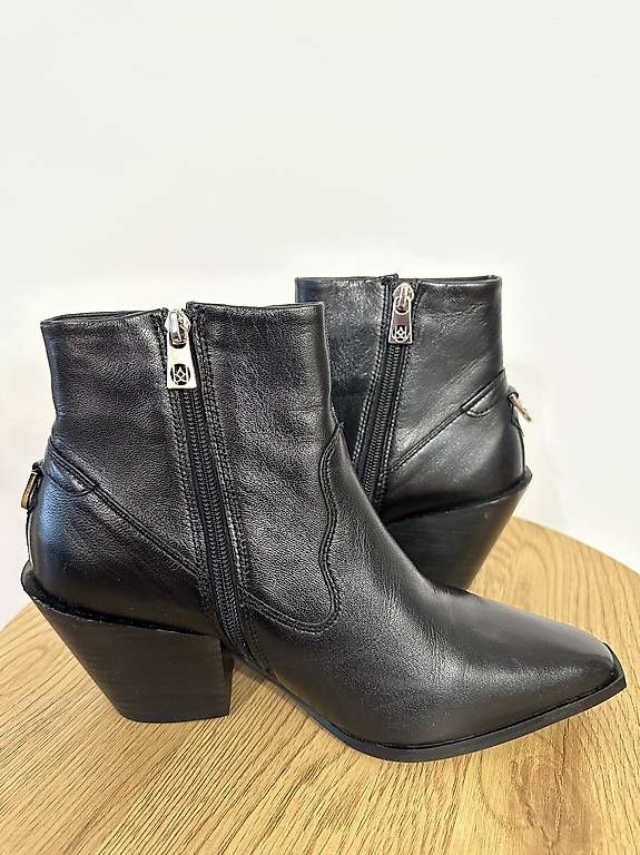 Scarpe da donna: Stiefeletten aus Leder Kazar – Usato da Visp venduto da inf_7cg2 1