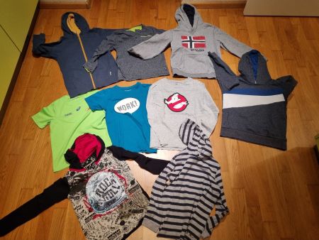 Pullover und Shirts in Grösse 134/140 (Nr.2)