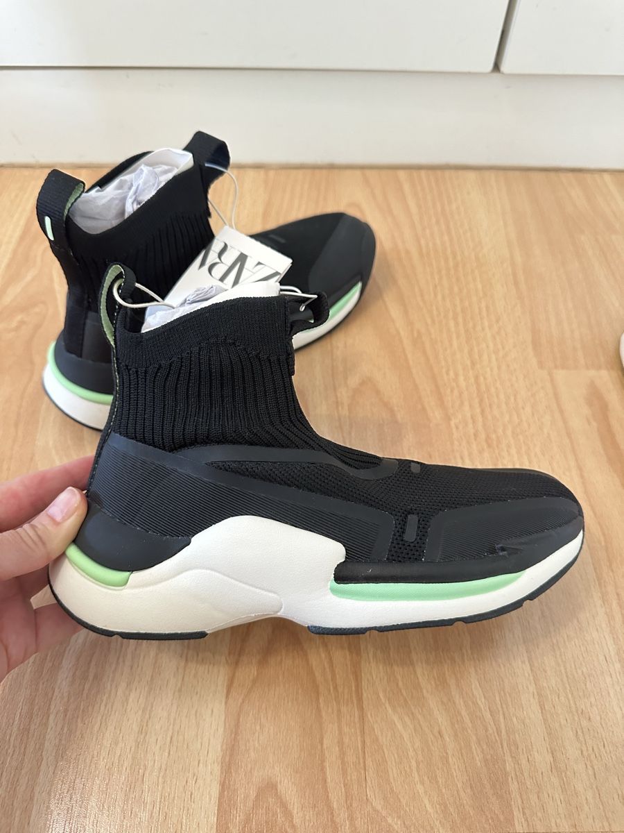 Zara Scarpe da uomo: Hohe Turnschuhe Socken  gr.33 Zara – Nuovo e nell'imballaggio originale da Zollikerberg venduto da MK-13 3