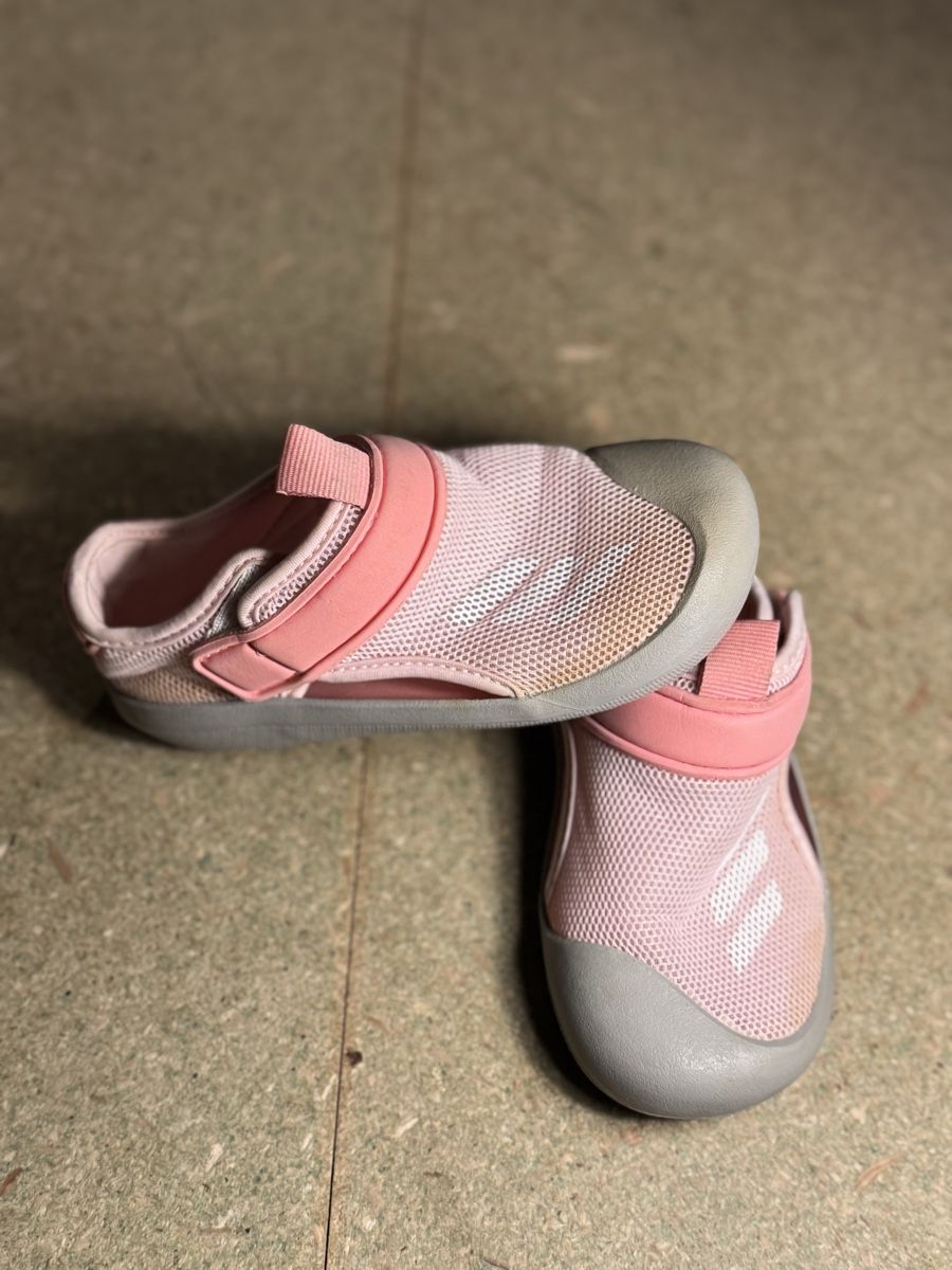 Adidas Scarpe per ragazzi: Adidas wasserschuhe 27 – Usato da Schaffhausen venduto da Allisonkim 1