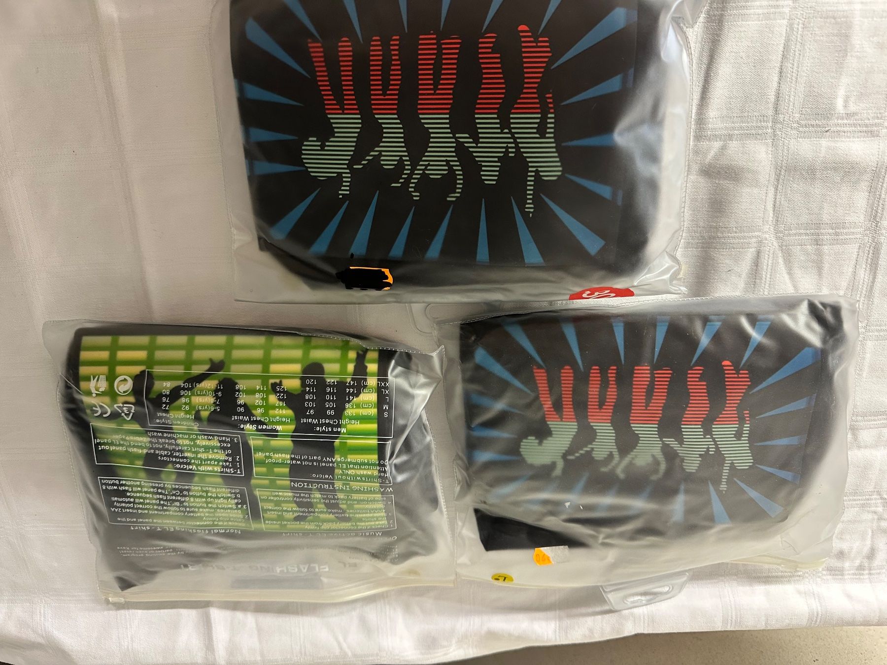 T-shirt: 3stk.T-Shirt LED Beleuchtung mit Bewegungssensor – Nuovo (secondo la descrizione) da Frümsen venduto da Swissline90 3