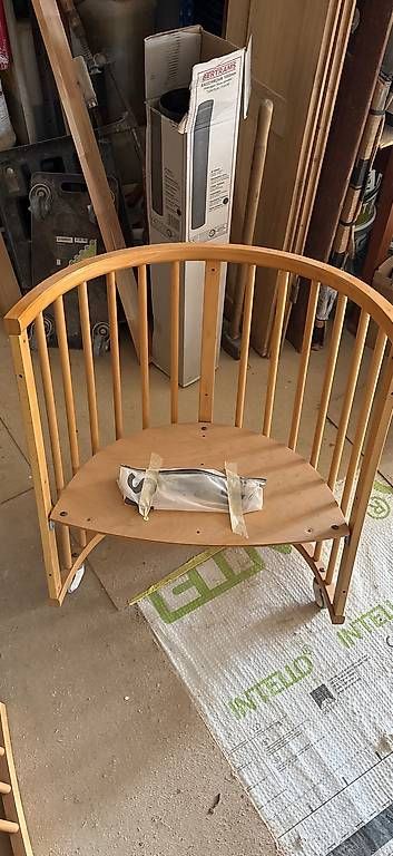Lits: Lit pour bébé  – D'occasion à Les Genevez JU par mat_9kr6 1