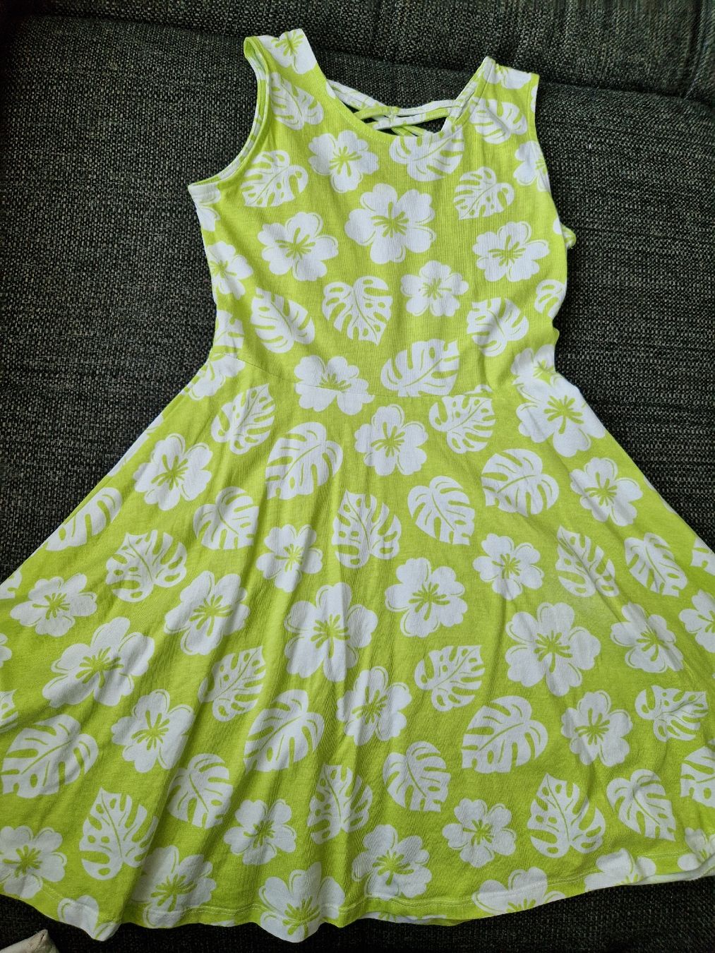 C&A Vestiti & Gonne: C&A Kleid Gr 134/140 – Usato da Zollikerberg venduto da nmonika