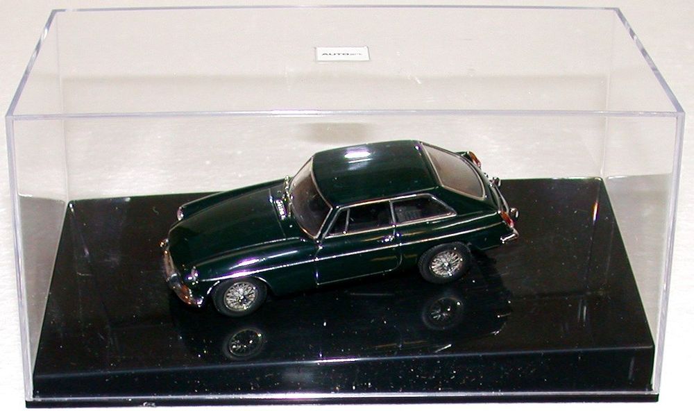 Autoart 1/43 – MGB GT Coupe Mk2 De 1969 – Rouge – Modèle Réduit Diecast – Occasion