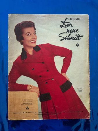 Der neue Schnitt 1955 Mode Design Schnittmuster Kostüm