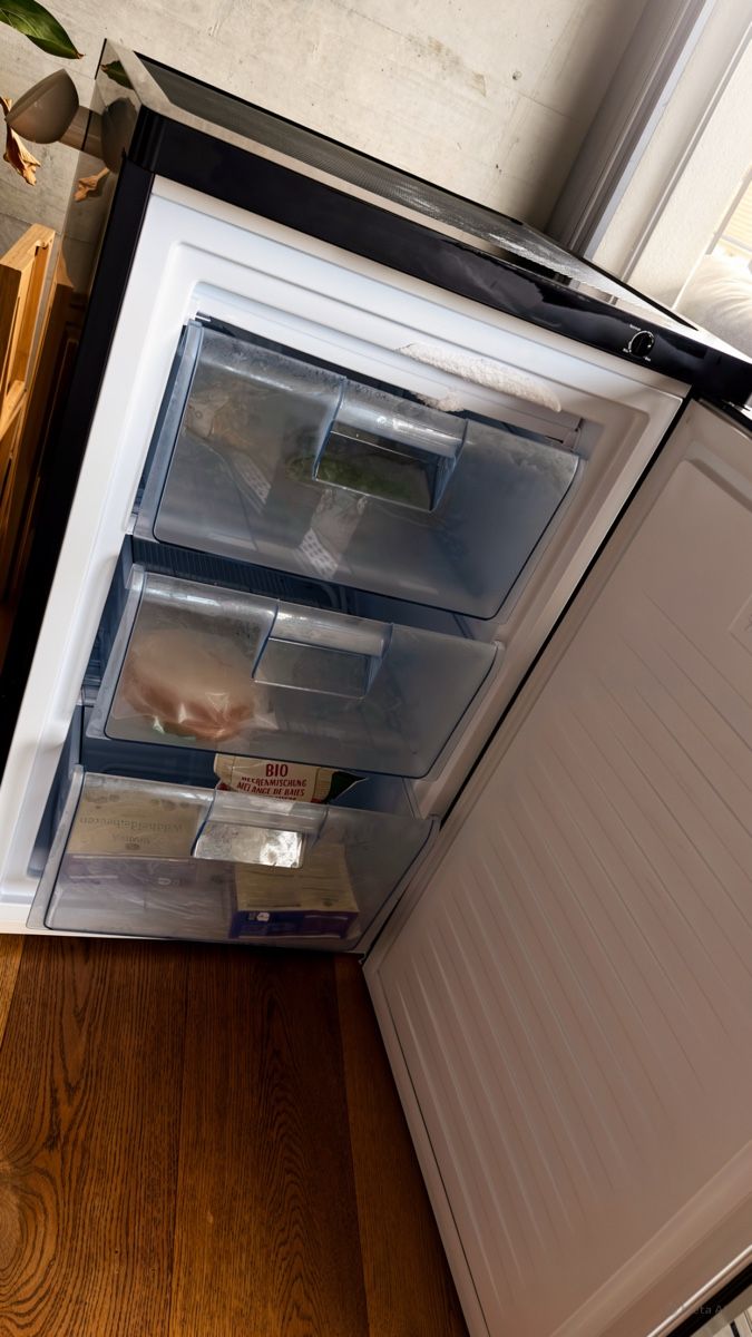 Congelatori: DOMO Gefrierschrank schwarz – Usato da Duggingen venduto da nad_mjl5 1