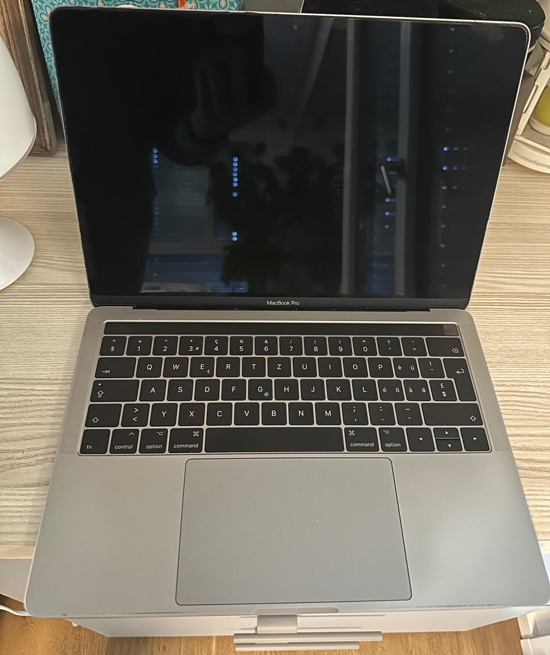 Apple Notebooks: Macbook Pro 2017 en panne – Gebraucht aus Genève von MonsieurHeisenberg 1