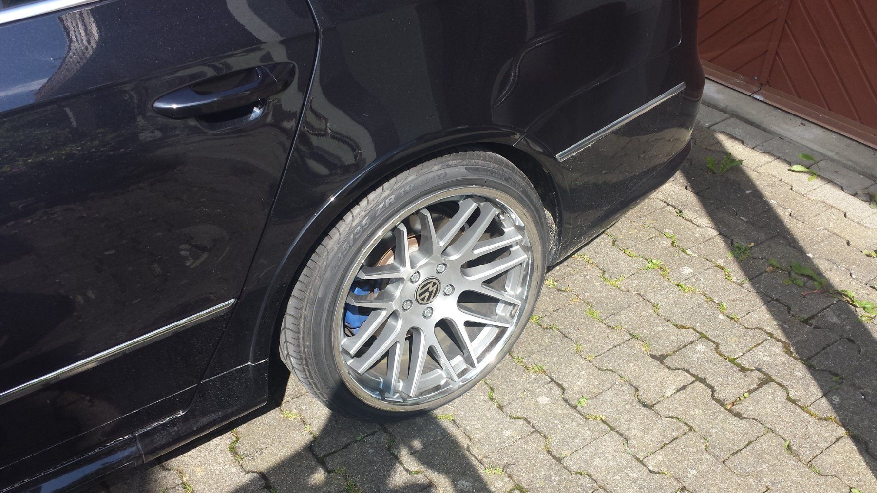 VW Automobili: Passat R36 Kombi Jg. 2010 – Usato da Reinach AG venduto da fraen 3