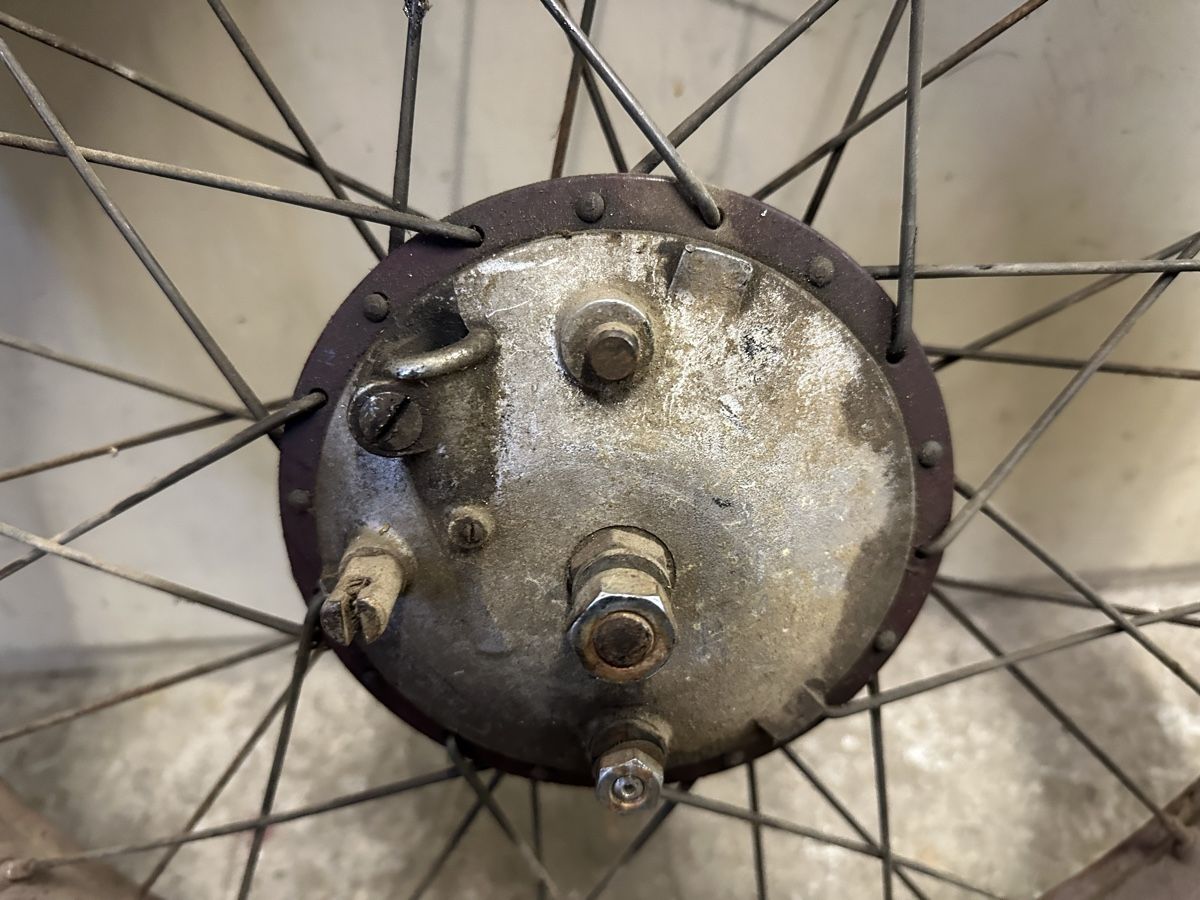 Alle Motorradersatzteile: Roue avant moto ancienne / Vorderrad oldtimer 19 motobecane? – Gebraucht aus Courtételle von claude41 1