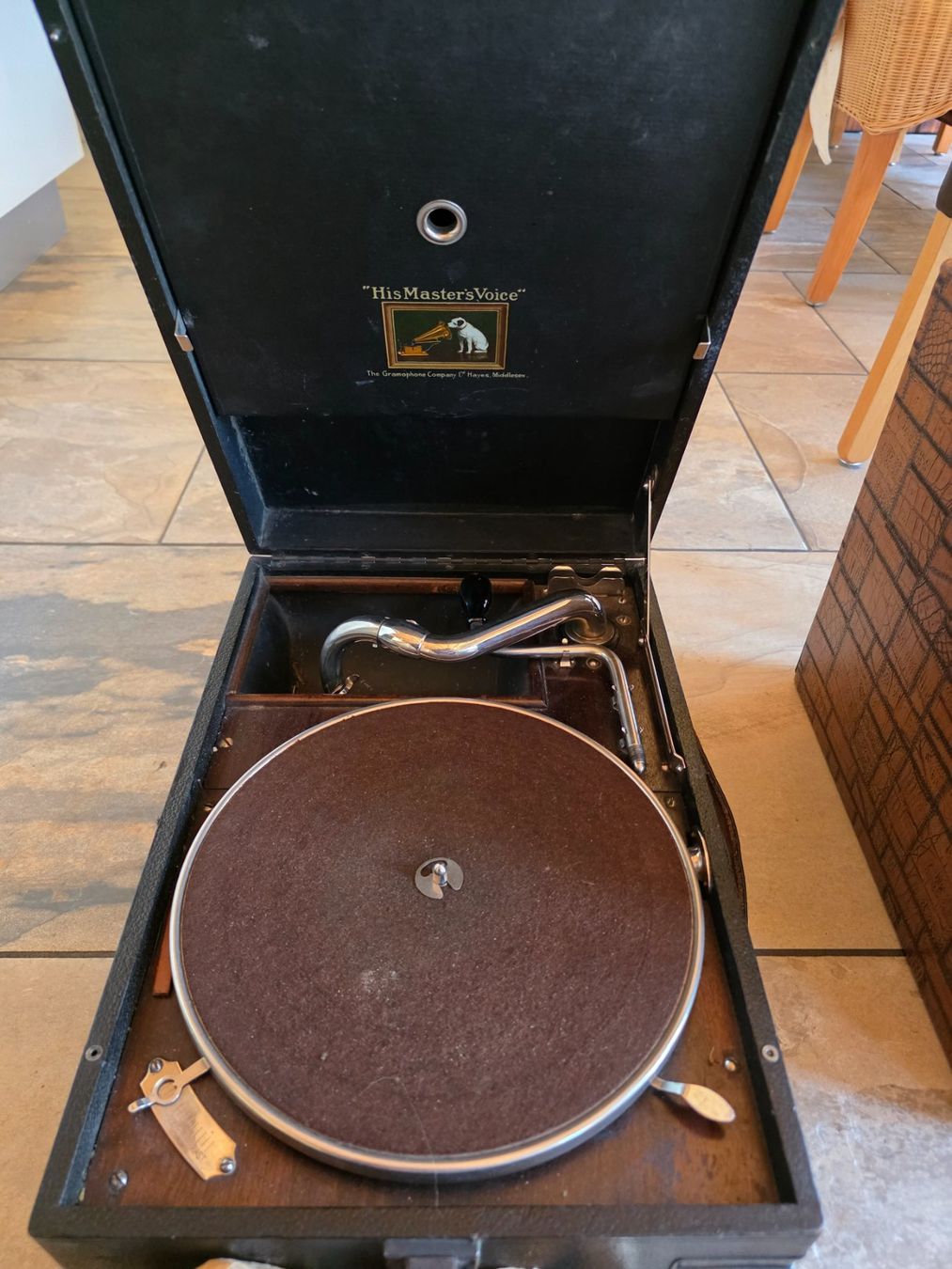 Plattenspieler: Gramophone inkl. Platten ab 1.- – Gebraucht aus Grindelwald von LeonhardG 1