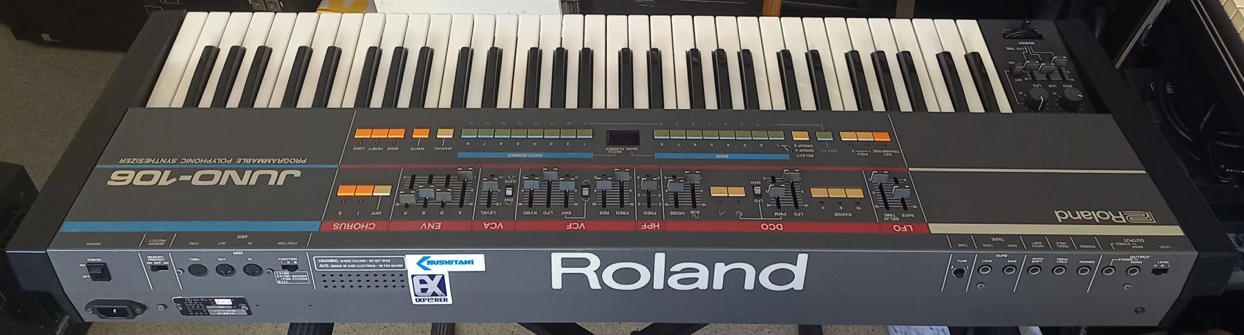 Roland Instruments de musique: Juno 106 in Top Zustand – D'occasion à Luzern par garlicia 3
