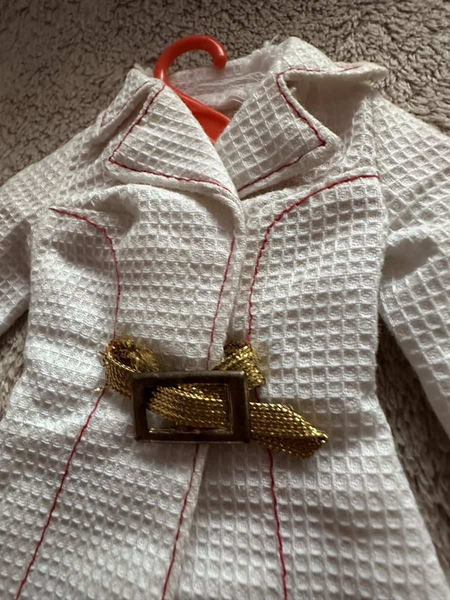Bambole: Barbie Coat 1972 – Usato da Herbriggen venduto da Sehrazade 1