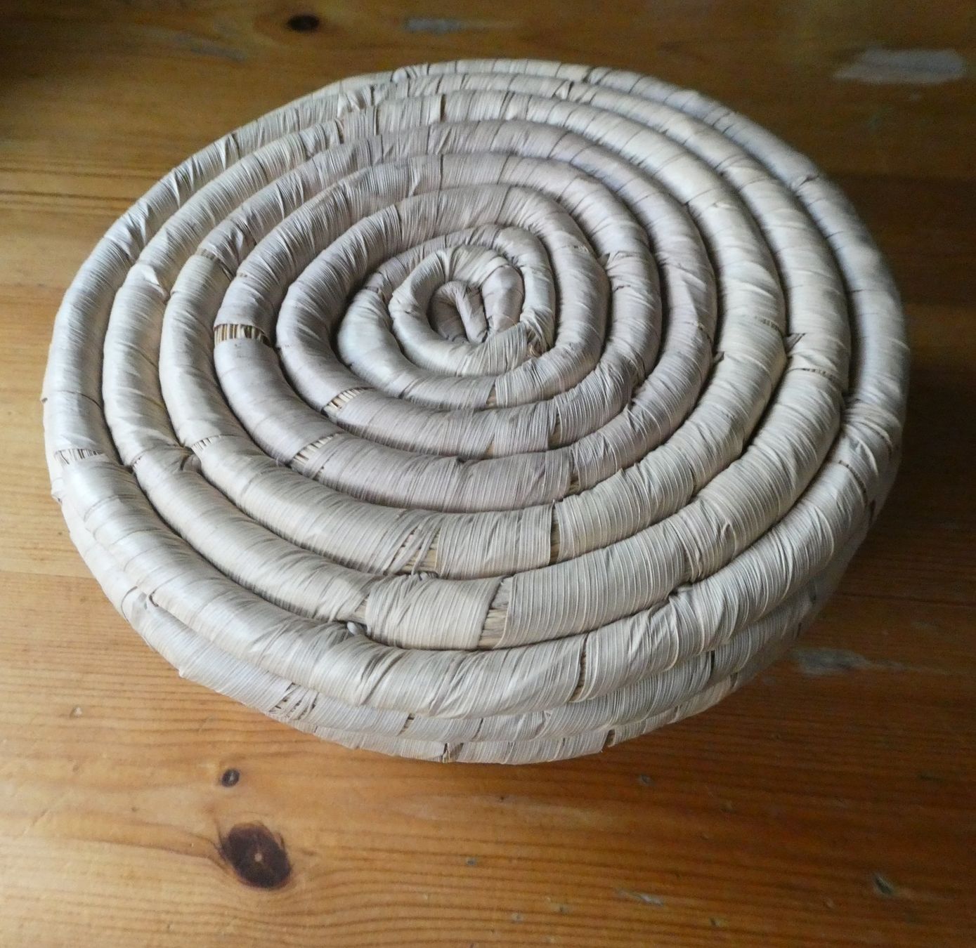 Autres articles pour la maison: Panier surprise serpent vintage paille – Neuf avec emballage d'origine à Troistorrents par Marion70 1