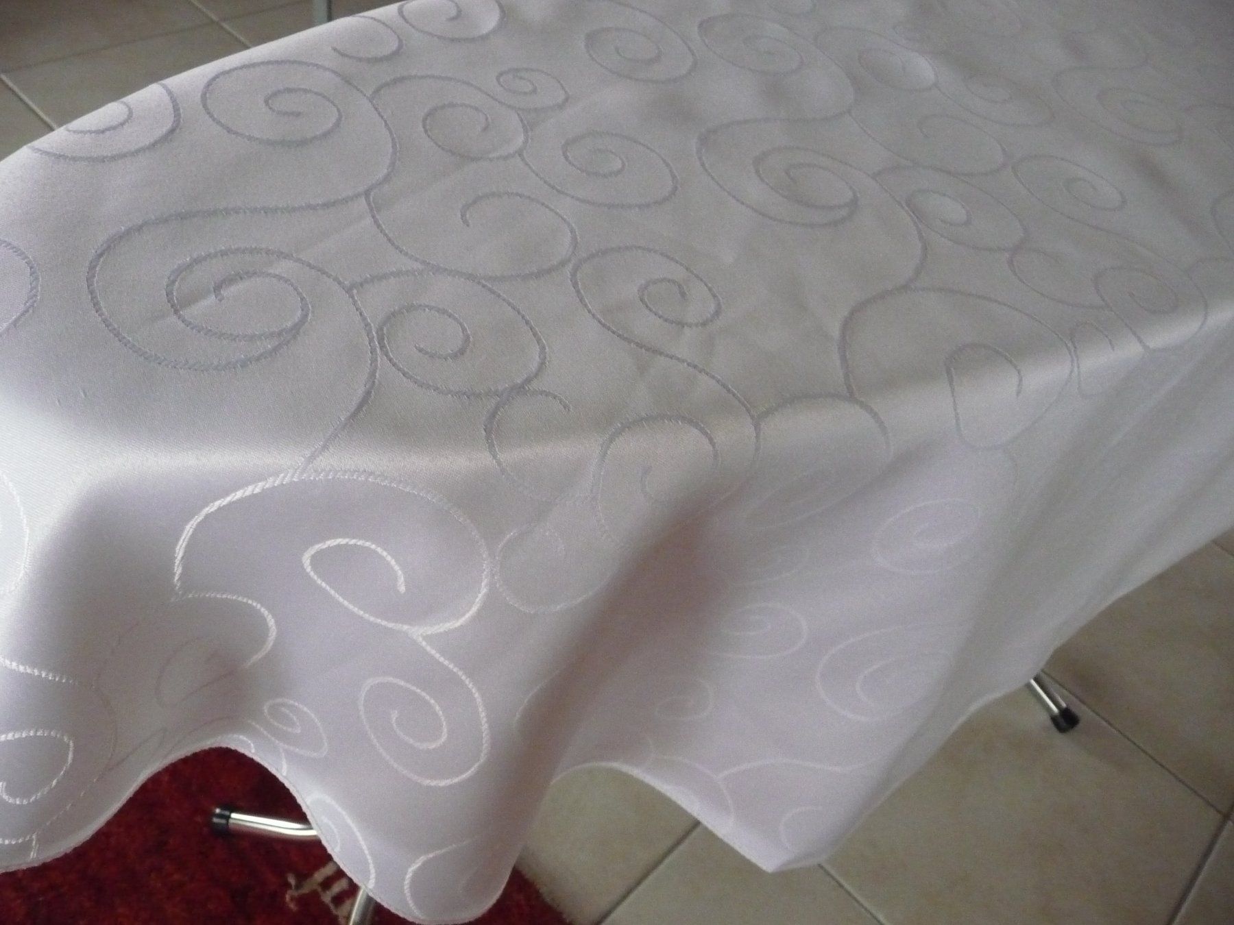 Altra biancheria da tavola: runde Tischdecke 160cm. NEU – Nuovo (secondo la descrizione) da Kirchberg BE venduto da lavendel02