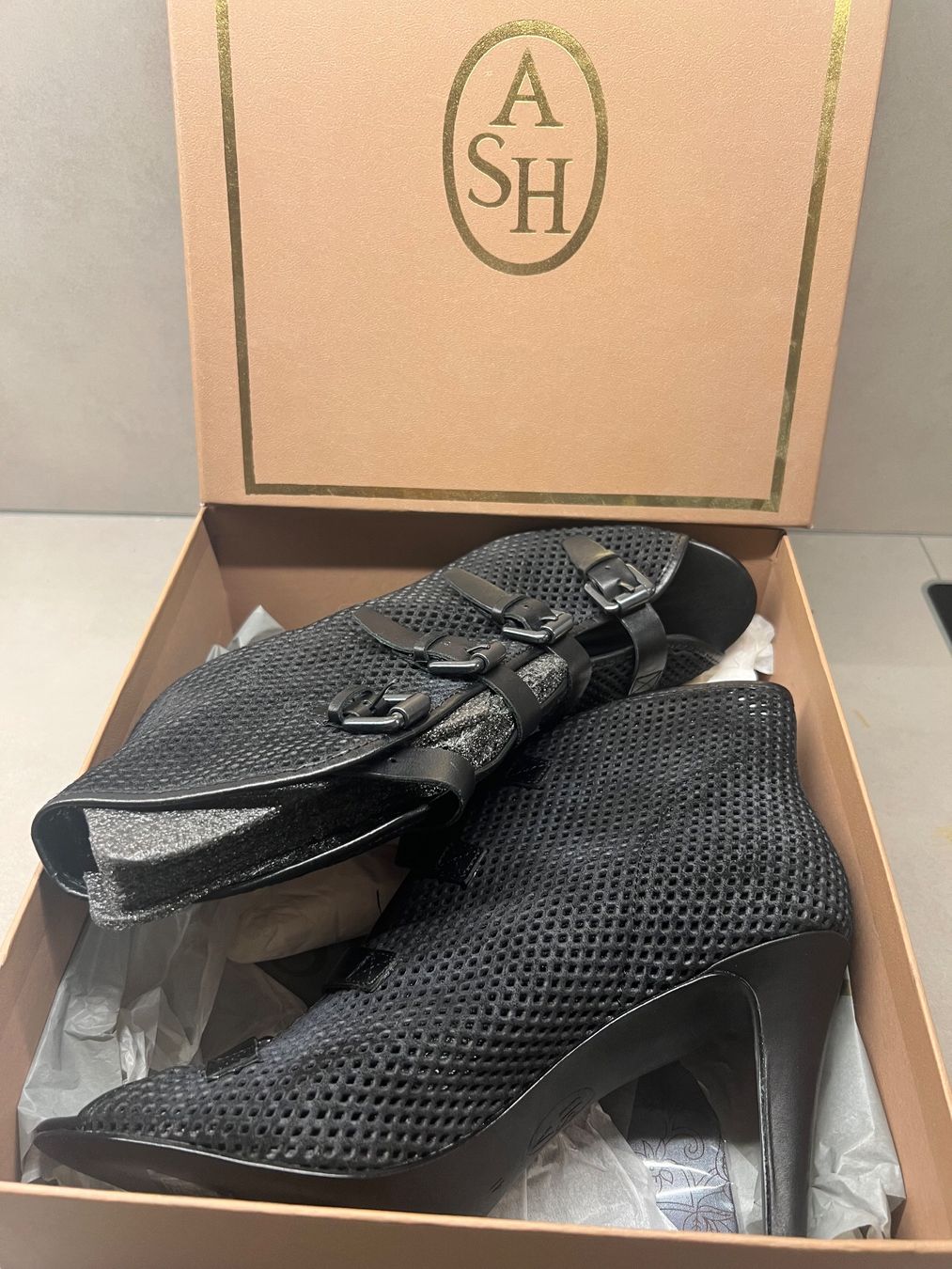 Ash Scarpe da donna: ASH Damenschuhe aus schwarzem Leder – Nuovo e nell'imballaggio originale da Zürich venduto da Bluetodio 5