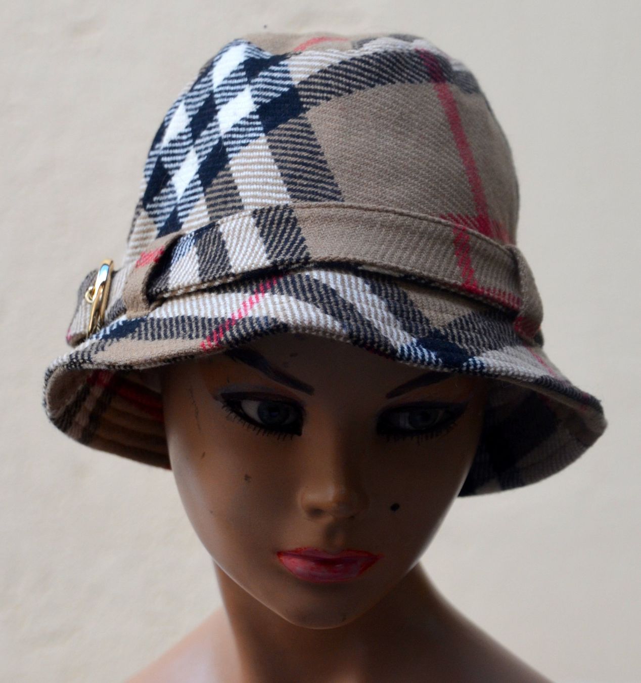 Burberry Hüte, Mützen & Caps: Burberry Hut / chapeau  M – Gebraucht aus Collonges von Auganien 2