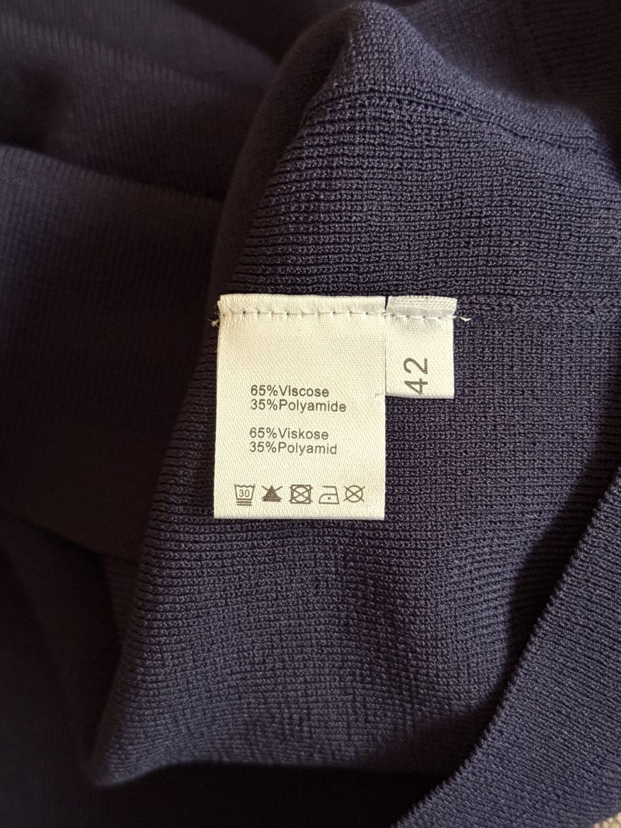 Navyboot Maglioni & Felpe: Cardigan Dunkelblau Navyboot Gr. 42 – Usato da Aarau venduto da Ostaamyyda 3
