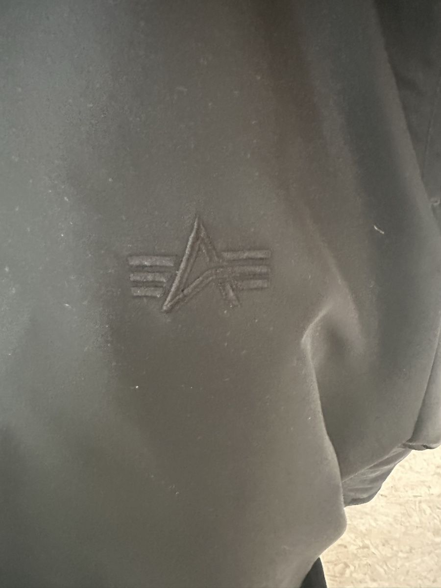 Alpha Industries Giacche: Alpha Industries Bomber Jacket Grösse S – Nuovo (secondo la descrizione) da zürich venduto da PatCat02 2