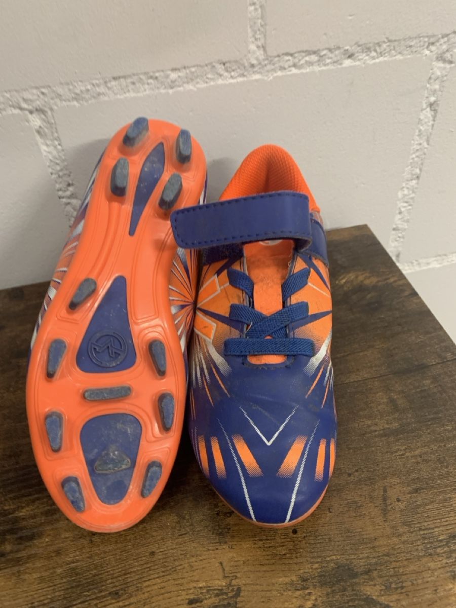 Victory Schuhe für Jungen: Fussballschuhe Mädchen Victory Gr. 31 – Gebraucht aus Rupperswil von rose1985 1