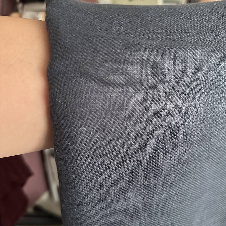 Stoffe: Stoff: Hanf-Leinen in bläulichem Grau – Neu und originalverpackt aus Muttenz von einfach-schoen