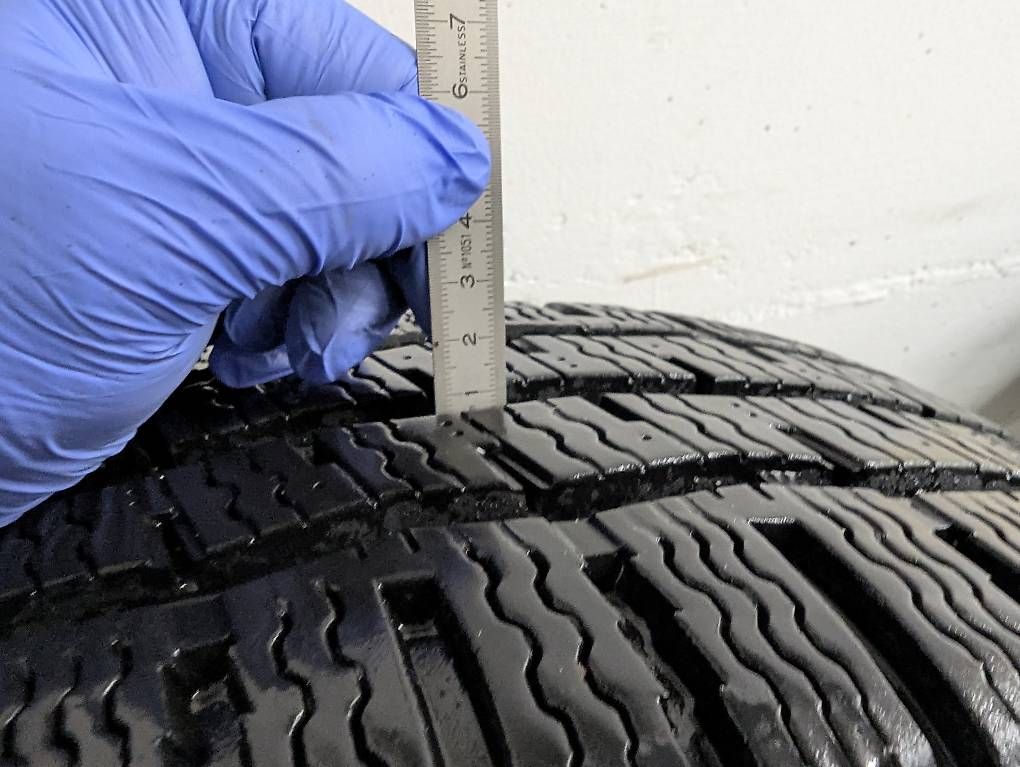 Pneumatici & Ruote complete: Original VW T5 / T6 Winterräder – Usato da Flüh venduto da Tavullia 2