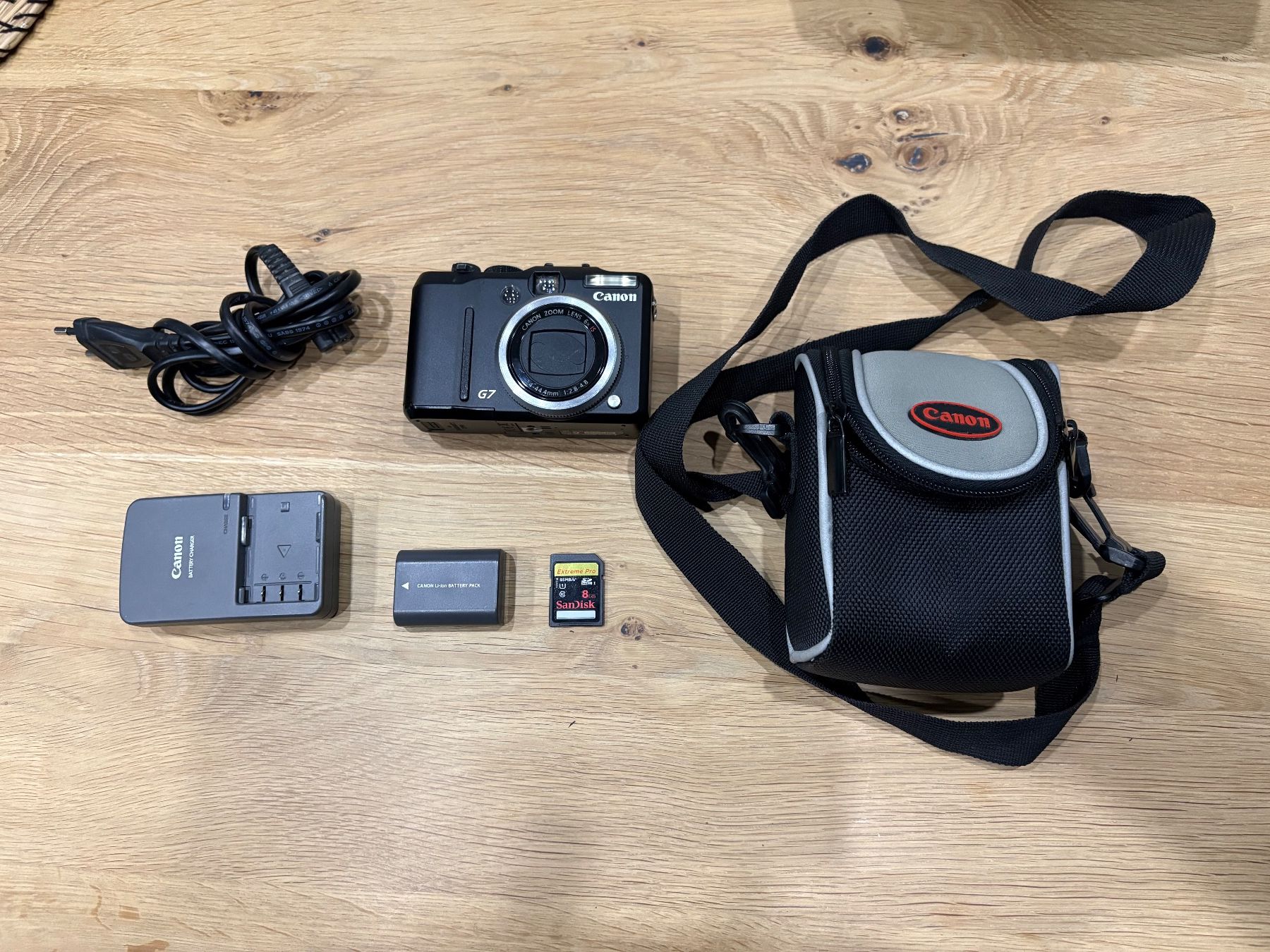 Canon Fotocamera: Canon PowerShot G7: Kompaktkamera mit Zubehör – Usato da Lausen venduto da sen_jm7c