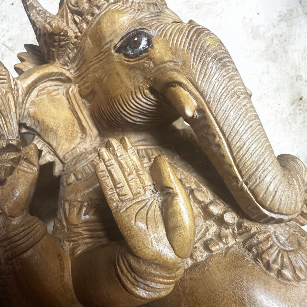 Sculture & Statue: Handgeschnitzte Ganesha-Figur aus Holz – Usato da Nebikon venduto da Vanessa2003 4
