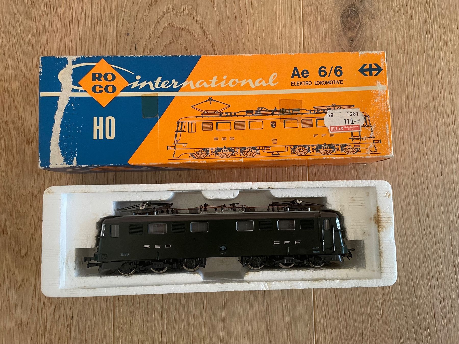 Roco Modelleisenbahnen: Roco Elektrolokomotive SBB Ae 6/6 – Gebraucht aus Wangen SZ von KAM07