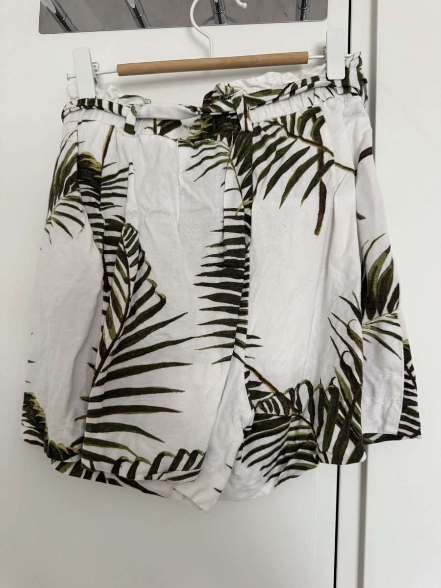 H&M Hosen: Linen tropical shorts  – Gebraucht aus Genève von chk_h2dy 1
