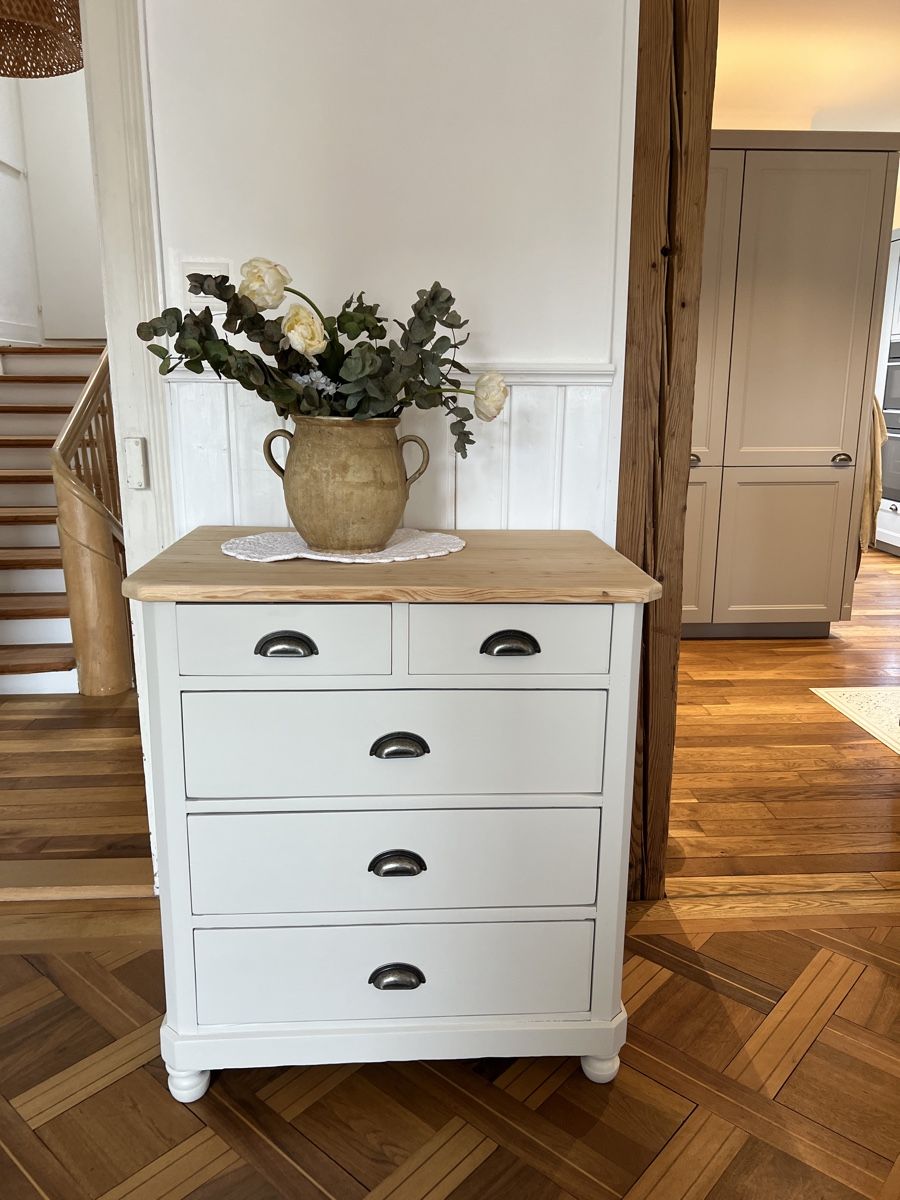 Kommoden: Kommode mit 5 Schubladen sand creme farbig Holz – Gebraucht aus Sirnach von dasrosahaus