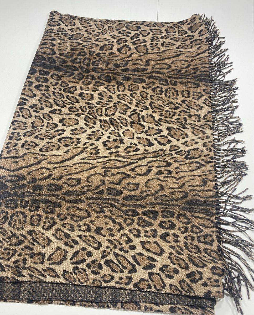Foulard & Sciarpe: Wolle Schal 🌸 – Usato da Opfikon venduto da Luis144 4