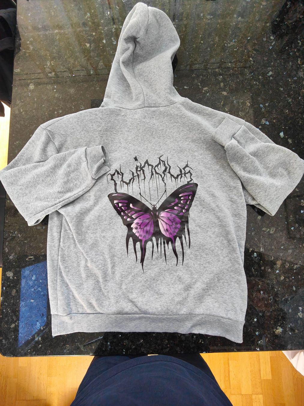 Maglioni & Felpe: Hoody – Usato da Zürich venduto da Mumpfi9 1