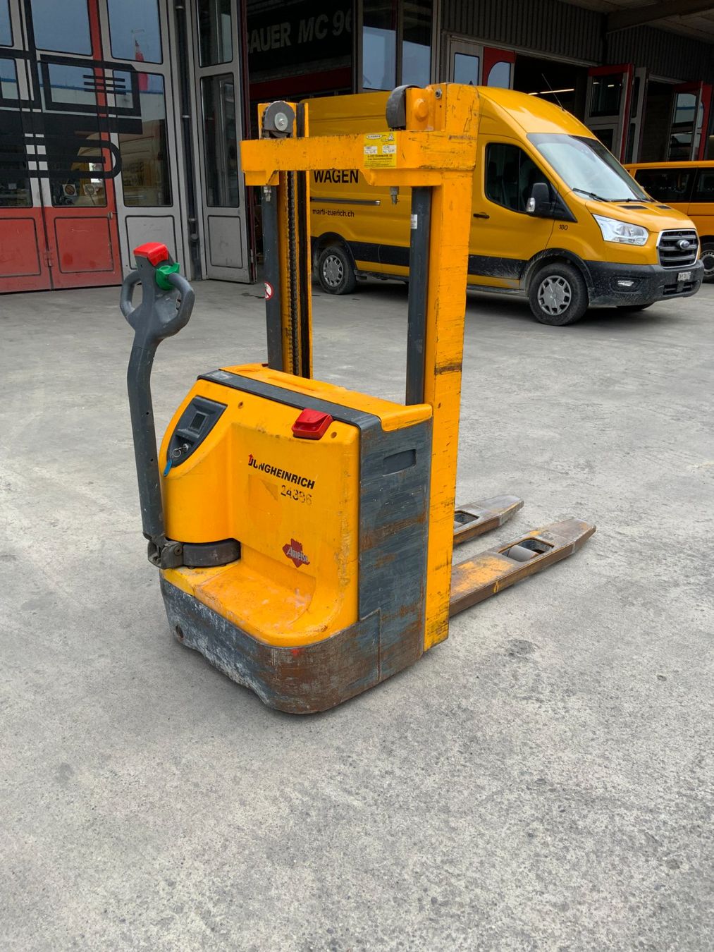 Jungheinrich Carrelli elevatori e a forche: Jungheinrich Deichselstapler – Difettoso da Regensdorf venduto da MAGZH 3