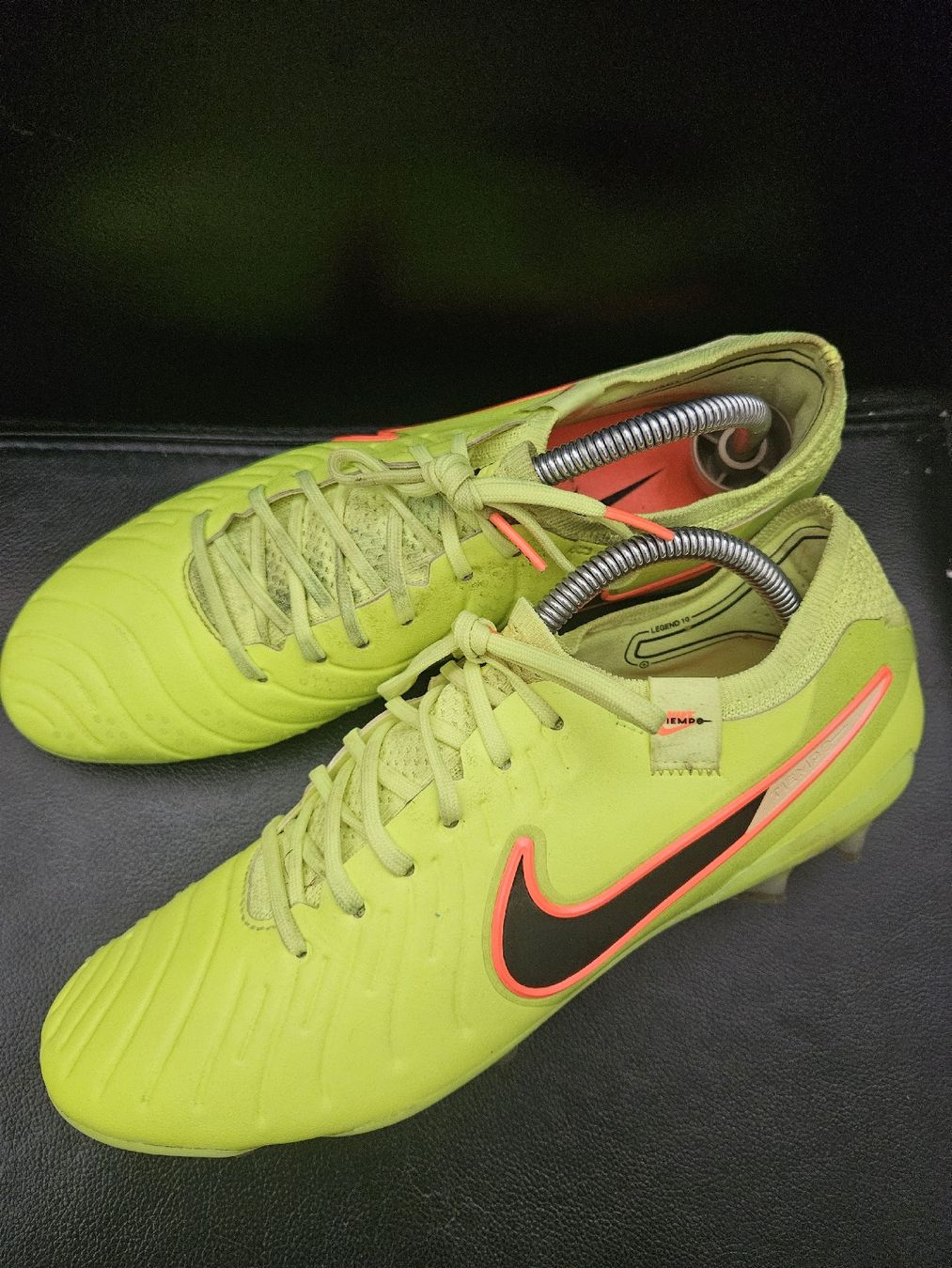 Nike Scarpe da uomo: Nike Tiempo FG Nocken Gr.42 – Usato da Emmenbrücke venduto da TopGato