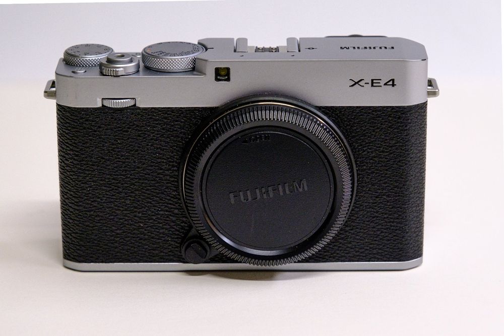 Fujifilm X-E4 | Kaufen auf Ricardo