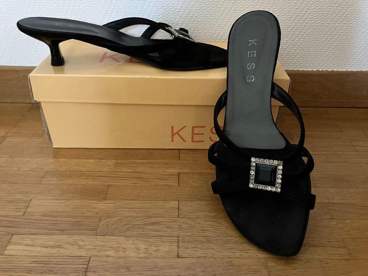 Scarpe da donna: Kitten Heels noir – Usato da Chêne-Bougeries venduto da emma.li