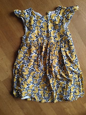 Mädchen Kleid gelb/weiss Blumen 128 cm Au du pareil