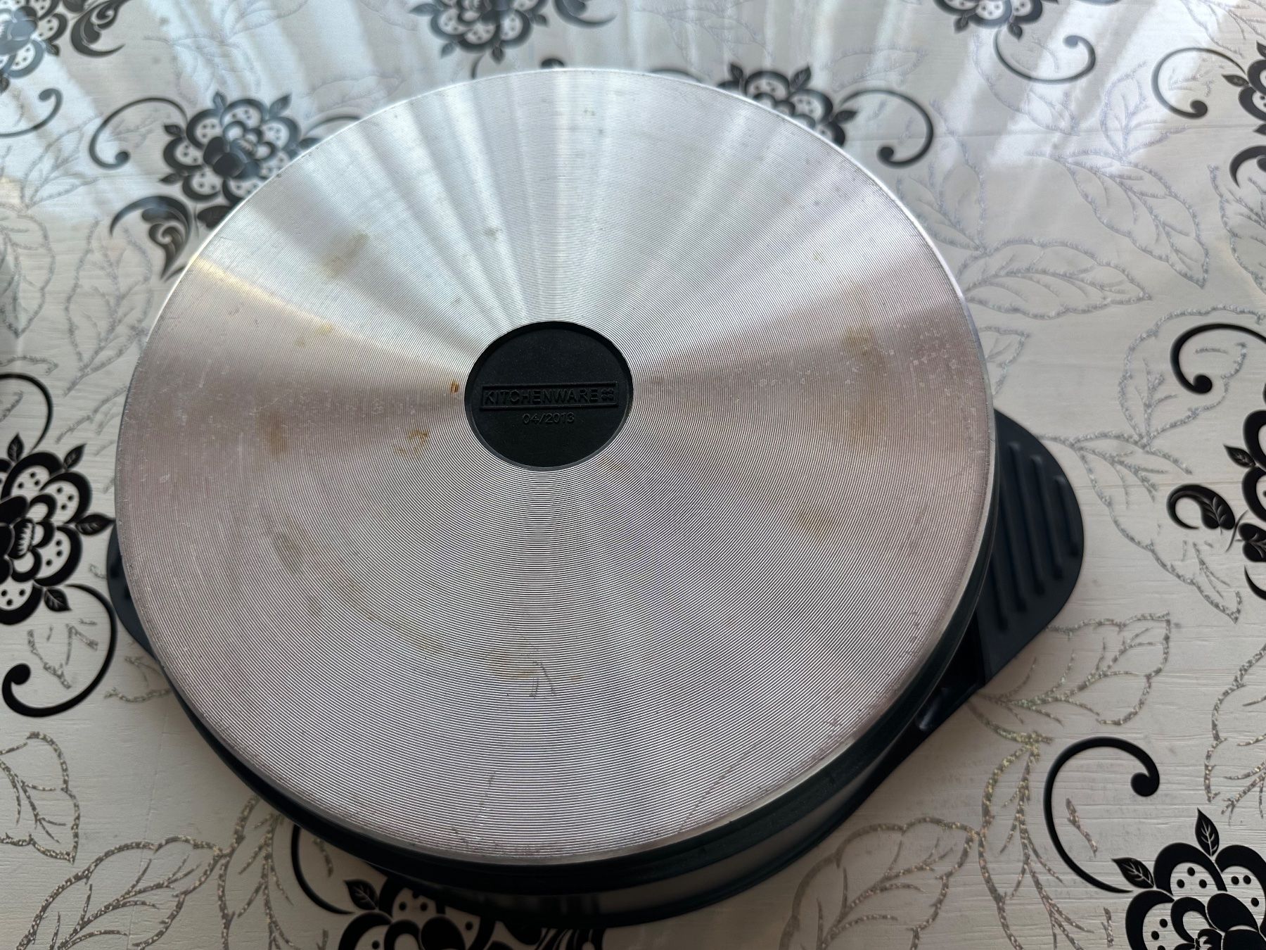 Pentole: Topf mit Deckel schwarz ab 1 Fr! – Usato da Winterthur venduto da Eternal8Monarch 3