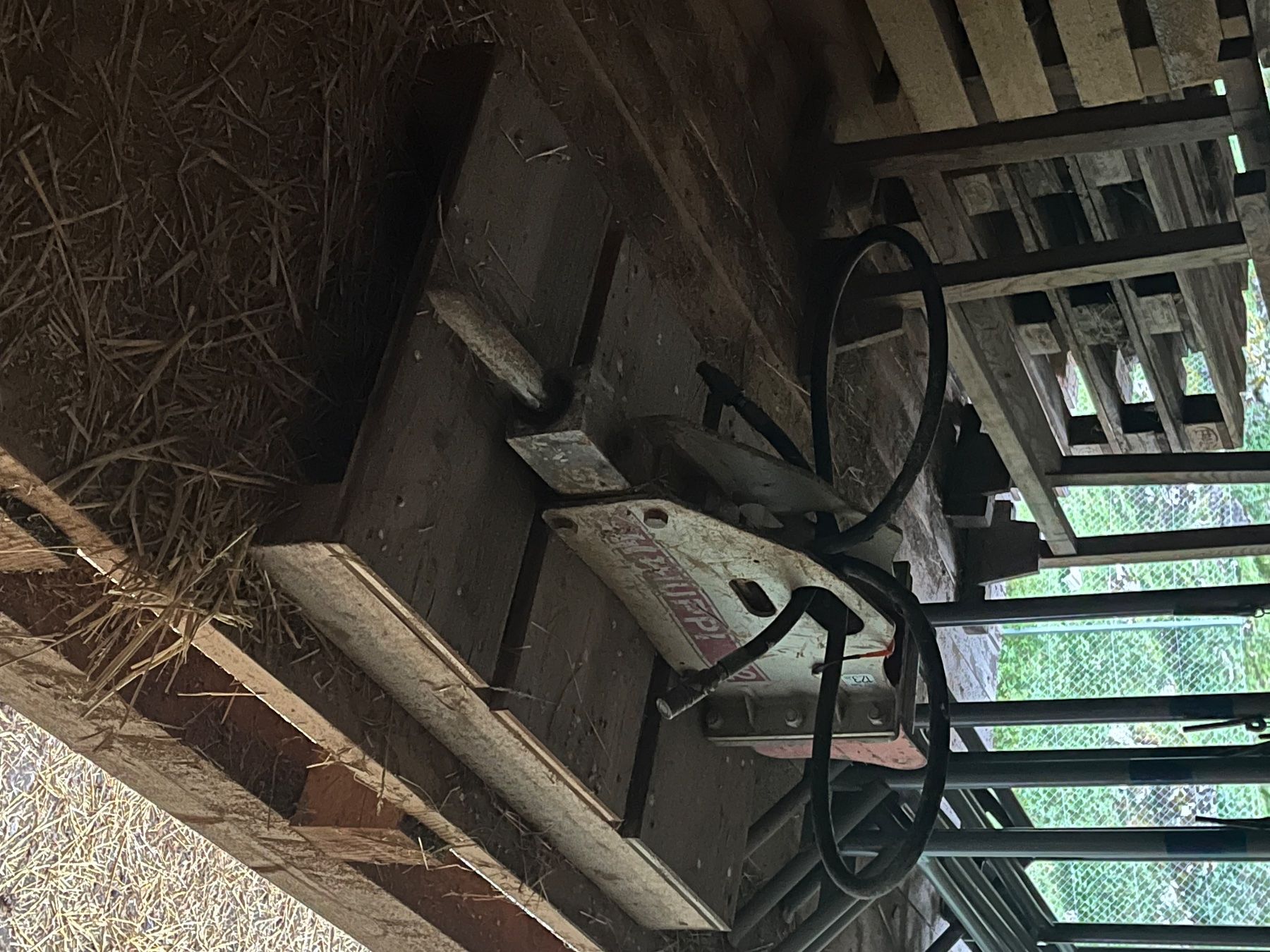Bagger: Spitzhammer zu Takeuchi Bagger – Gebraucht aus Unteriberg von Stschou 1