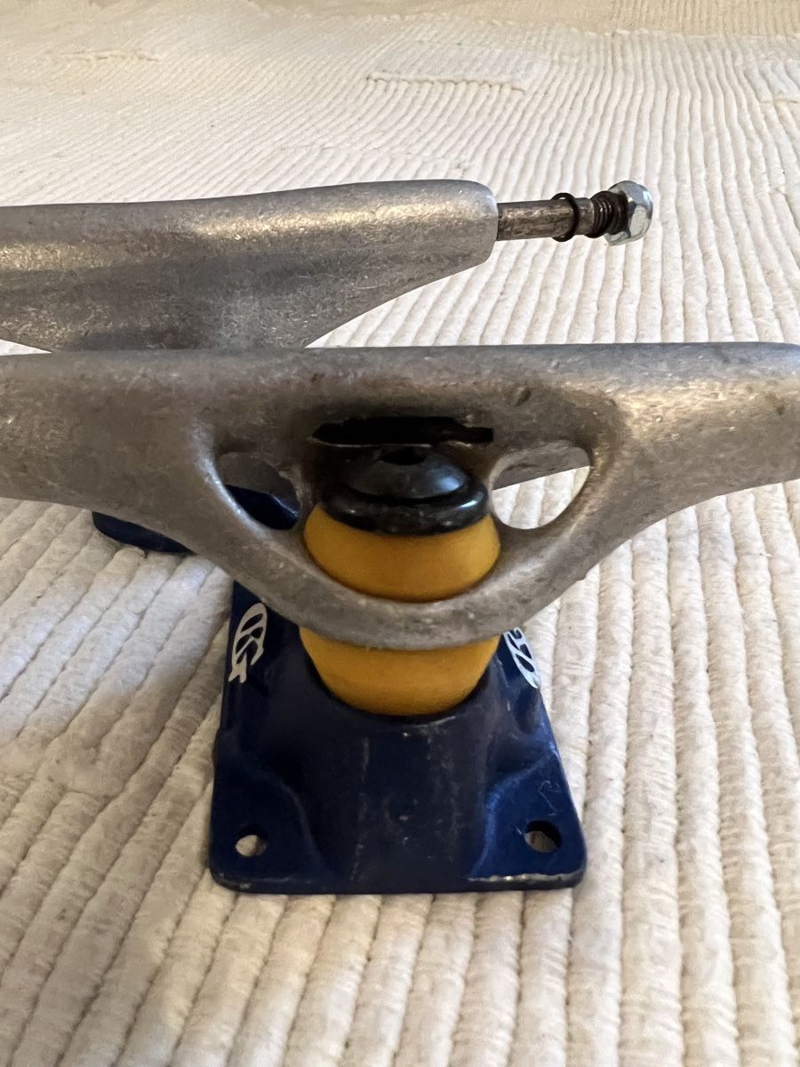 Skateboards: Skaetboard achse paar – Nuovo (secondo la descrizione) da Wettingen venduto da OldKeeper 2