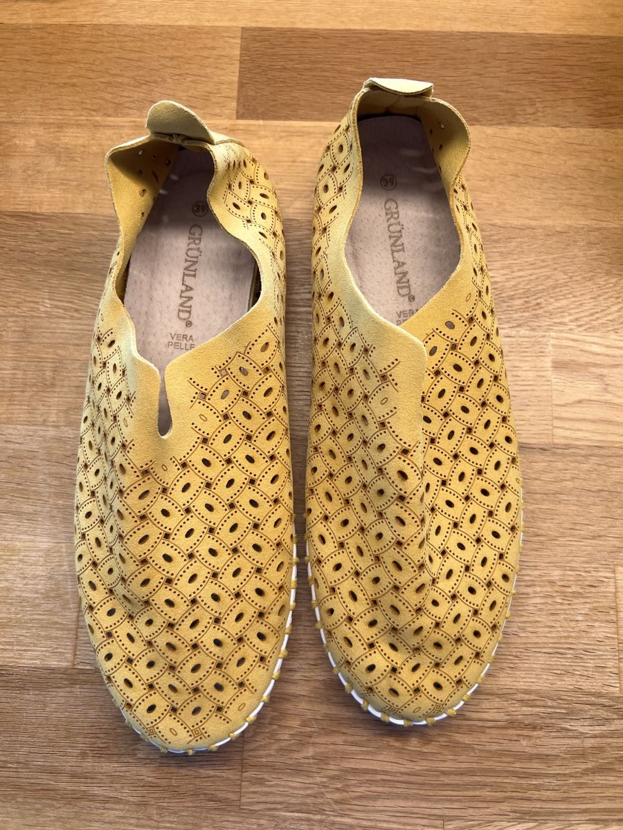 Damenschuhe: Lederschuhe – Neu (gemäss Beschreibung) aus Frenkendorf von KailuaFlower