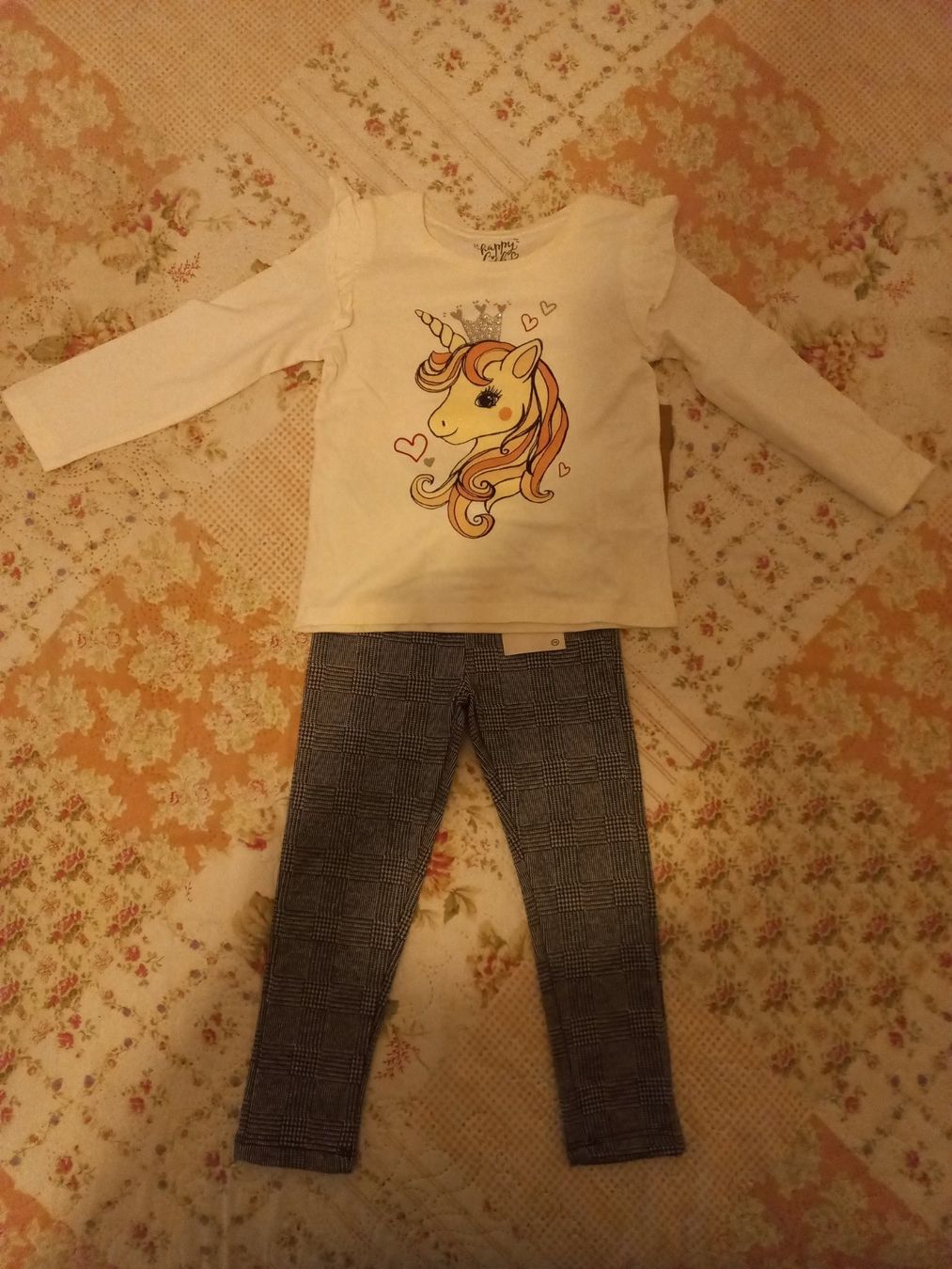C&A Calze & Collant: Leggings und Oberteil – Nuovo e nell'imballaggio originale da Basel venduto da zaa_7ft5