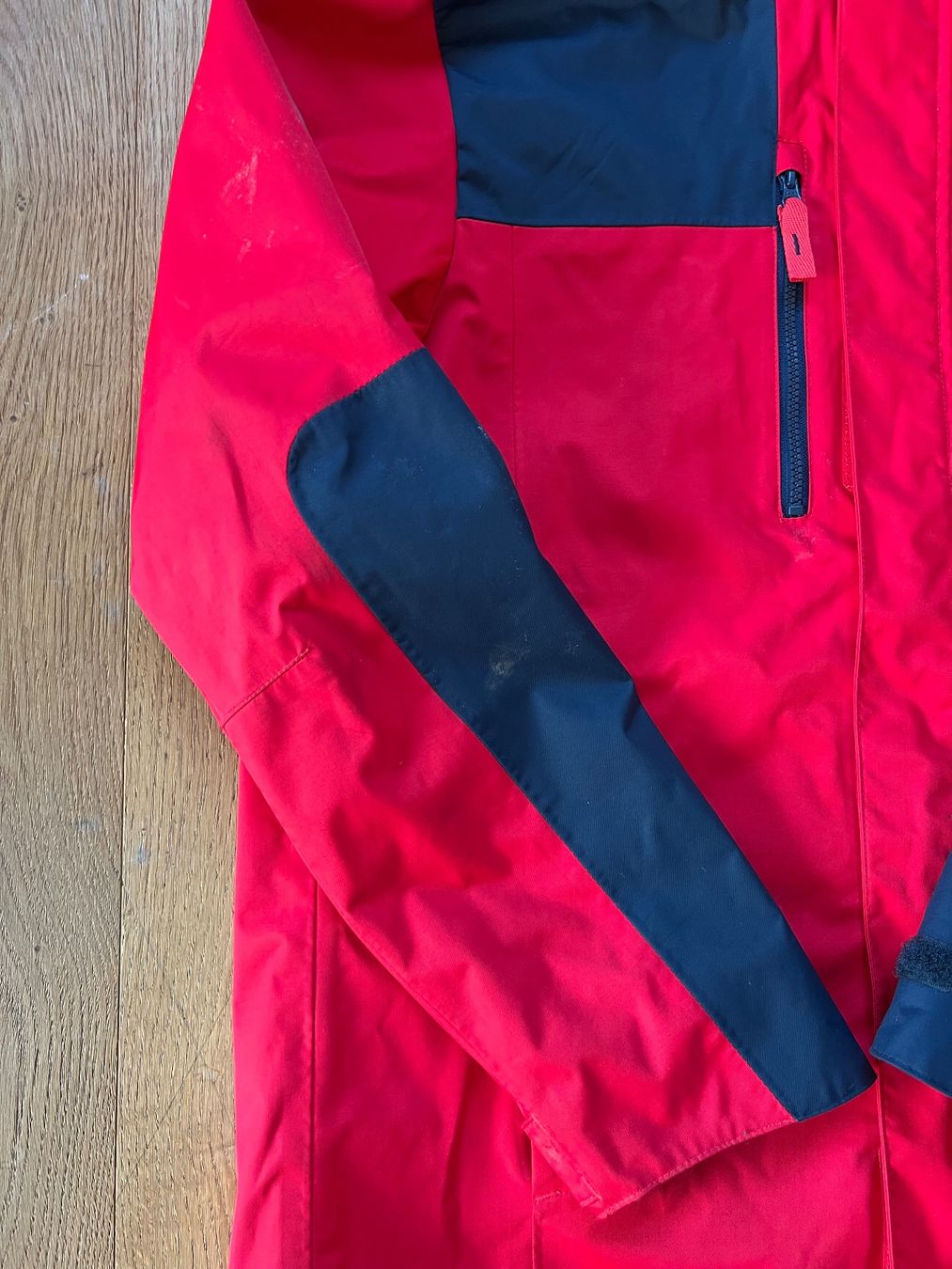 Jack Wolfskin Giacche & Cappotti: Regenjacke Jack Wolfskin Grösse 152 – Usato da Lengnau BE venduto da Rubin27 1