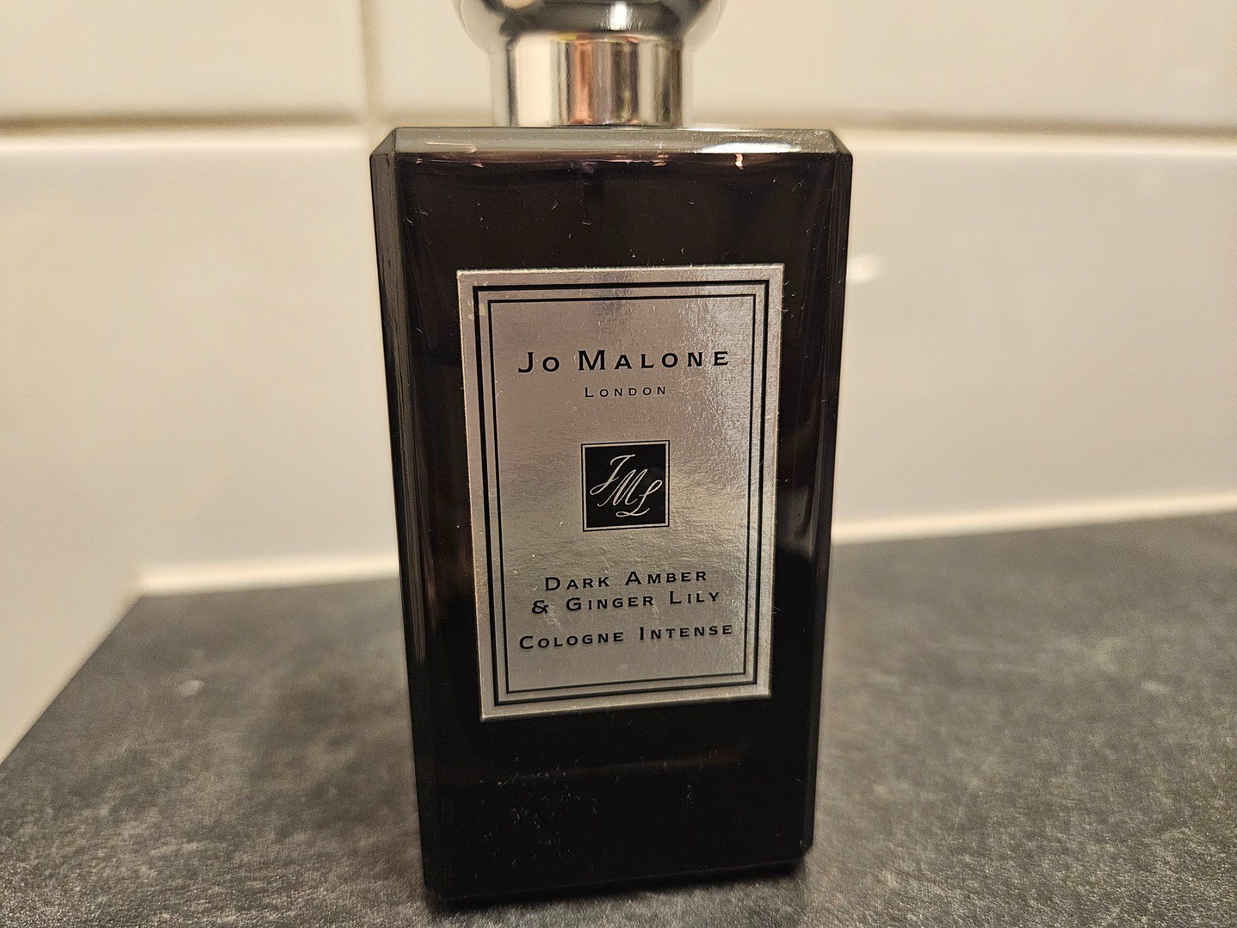 Jo Malone Profumi & Eau de Toilette: Jo Malone Dark Amber & Ginger Lily Cologne Intense 100ml – Usato da Zürich venduto da SkullLady88